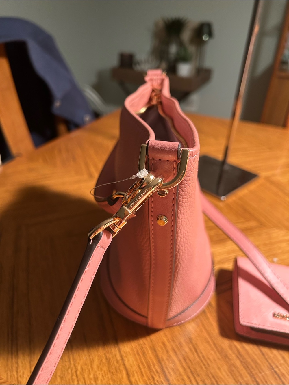 Michael Kors Pink Crossbody Bag with Pebbled Leather and wallet - Picture 7 of 12